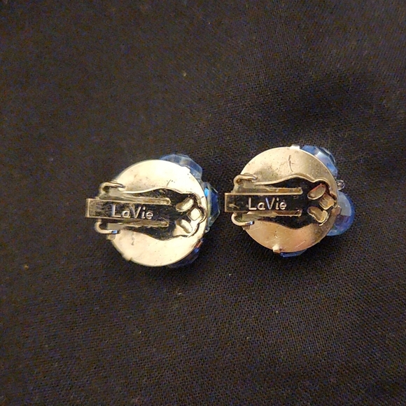 🔥 FINAL PRICE DROP🔥 VTG LAVIE DESIGNER BLUE AURORA BOREALIS CLIP ON EARRINGS - Picture 4 of 7